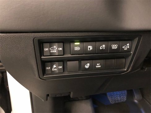 Used 2024 Toyota Tundra Platinum image 17