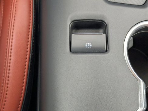 Used 2024 Ford Mustang GT Premium image 22