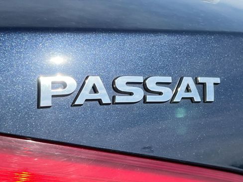 Used 2015 Volkswagen Passat 1.8T Wolfsburg Edition FWD image 12