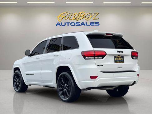 Used 2018 Jeep Grand Cherokee Altitude image 6
