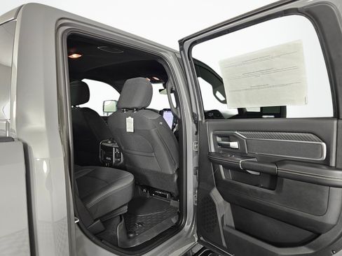 New 2026 RAM 2500 Big Horn AWD/4WD image 37