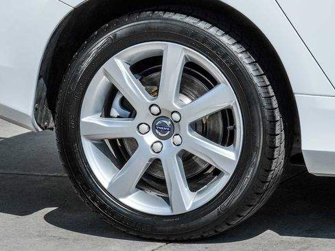 Used 2017 Volvo V60 T5 Premier w/ Convenience Package image 53