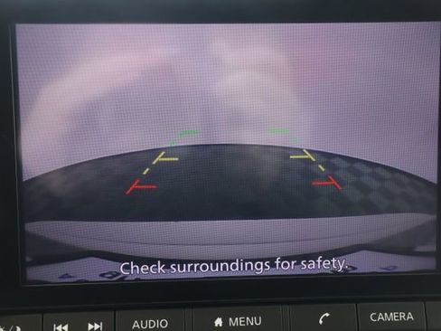 Used 2024 Nissan Rogue SV image 16