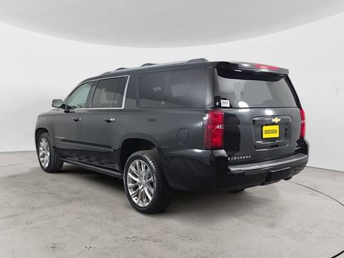 Used 2019 Chevrolet Suburban Premier w/ Premier Plus Edition AWD/4WD image 3