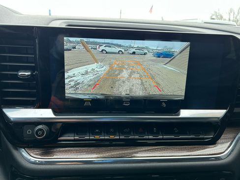 Used 2023 Chevrolet Silverado 1500 LT Trail Boss w/ Convenience Package II image 21