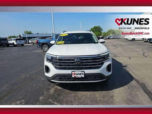 Used 2025 Volkswagen Atlas SE AWD/4WD image 10