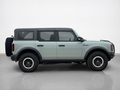 Used 2022 Ford Bronco Badlands image 8