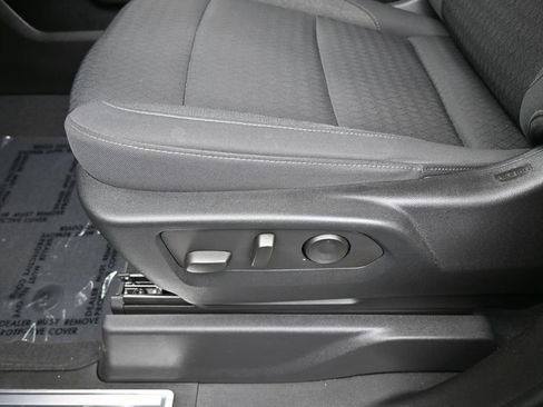 Used 2023 Chevrolet Silverado 1500 RST RWD image 15
