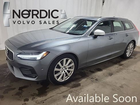 Used 2019 Volvo V90 T6 R-Design image 1