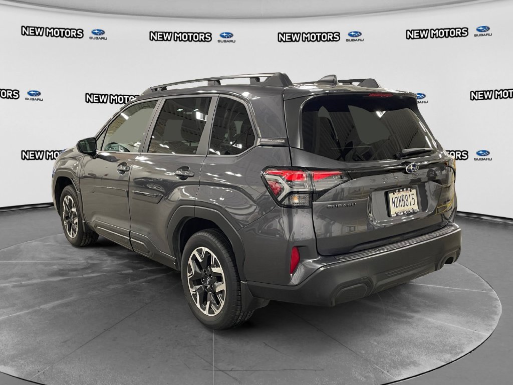 Used 2026 Subaru Forester Premium AWD/4WD image 3