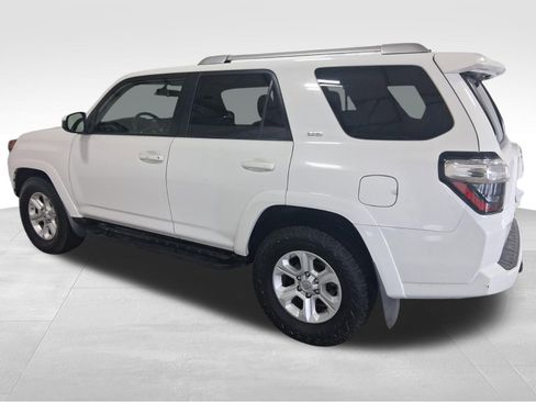 Used 2015 Toyota 4Runner SR5 RWD image 7