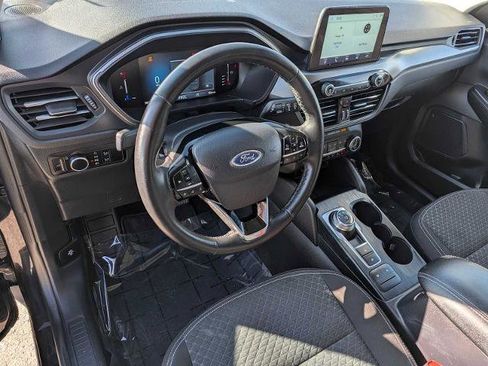 Certified 2023 Ford Escape Active image 2