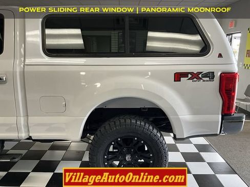 Used 2017 Ford F250 Lariat w/ Lariat Ultimate Package AWD/4WD image 10