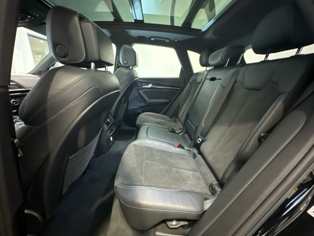 Used 2020 Audi SQ5 Premium Plus w/ Premium Plus Package AWD/4WD image 13