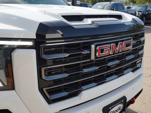New 2026 GMC Sierra 2500 AT4 w/ AT4 Premium Plus Package AWD/4WD image 27