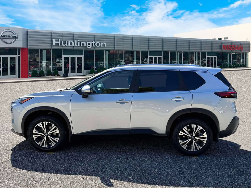 Certified 2023 Nissan Rogue SV w/ SV Premium B Package AWD/4WD image 5