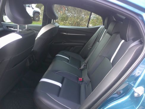 Used 2025 Toyota Camry SE w/ Convenience Package image 34