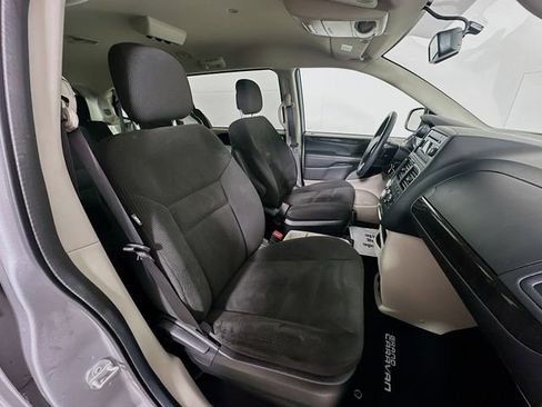 Used 2016 Dodge Grand Caravan SE w/ Quick Order Package 29E SE image 28