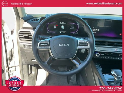 Used 2025 Kia Telluride S AWD/4WD image 13