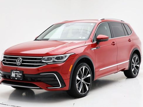 Used 2024 Volkswagen Tiguan SEL R-Line image 6