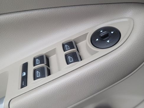 Used 2019 Ford Escape SE AWD/4WD image 27