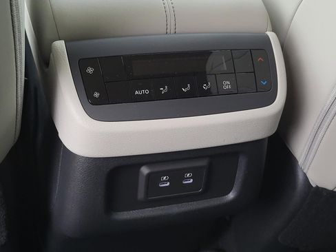 New 2026 Nissan Pathfinder SL w/ Cargo Package FWD image 17