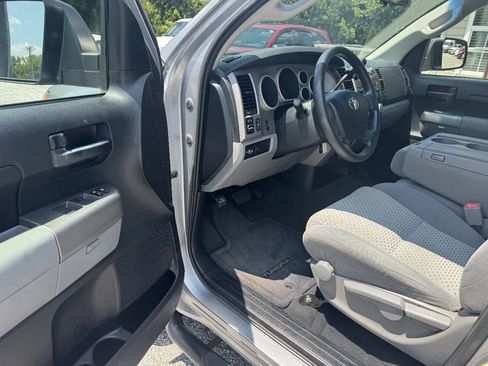 Used 2013 Toyota Tundra 2WD Double Cab w/ Tow Pkg image 12