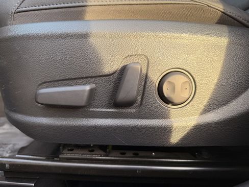 Used 2021 Kia Seltos SX image 26