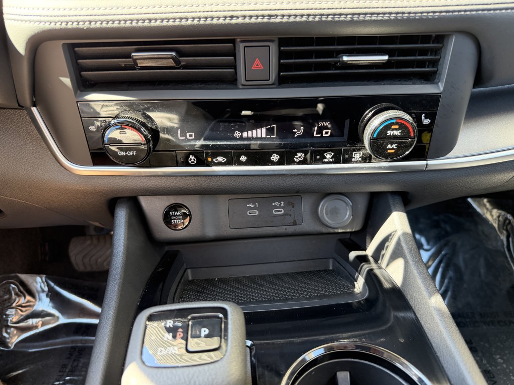 Used 2026 Nissan Rogue SV w/ SV Premium Package FWD image 23