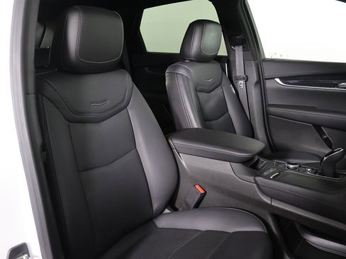 Used 2023 Cadillac XT5 Premium Luxury image 29