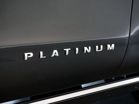 Used 2019 Ford Expedition Platinum image 71