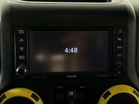 Used 2012 Jeep Wrangler Unlimited Sahara w/ Connectivity Group image 19