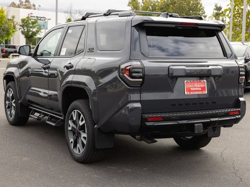 New 2026 Toyota 4Runner TRD Sport AWD/4WD image 7