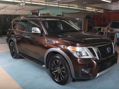 Used 2018 Nissan Armada Platinum image 2