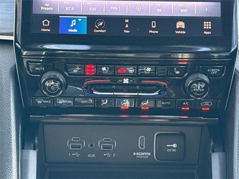 Used 2023 Jeep Grand Cherokee Limited w/ Luxury Tech Group II image 29