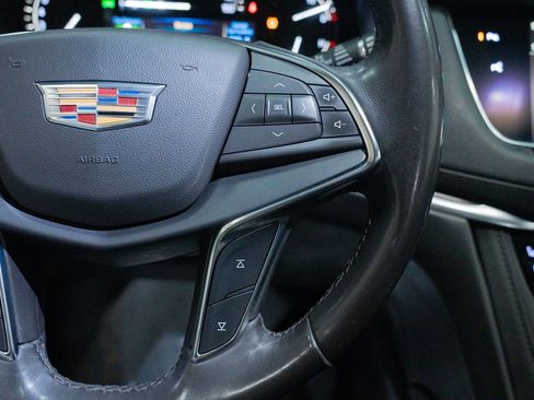 Used 2018 Cadillac XT5 Premium Luxury w/ Driver Assist Package image 39