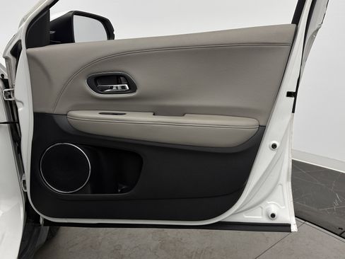 Used 2016 Honda HR-V EX-L image 31