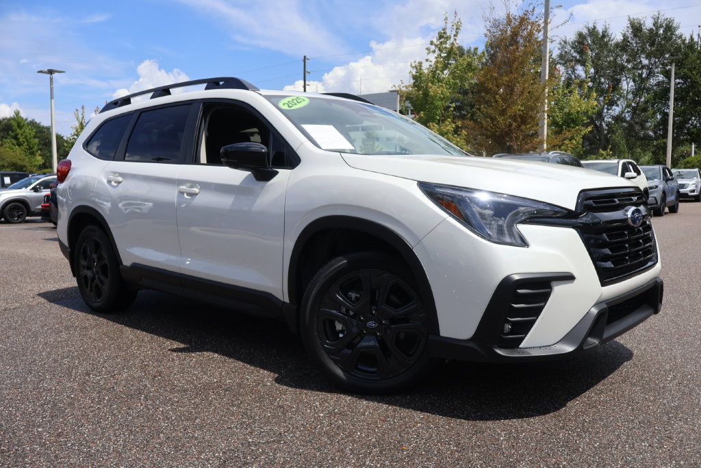 Certified 2025 Subaru Ascent Bronze Edition w/ Onyx Package AWD/4WD image 1