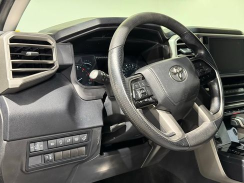 Used 2023 Toyota Tundra SR5 w/ SR5 Convenience Package AWD/4WD image 18