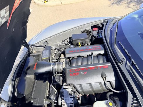 Used 2005 Chevrolet Corvette Coupe w/ Preferred Equipment Group RWD image 28