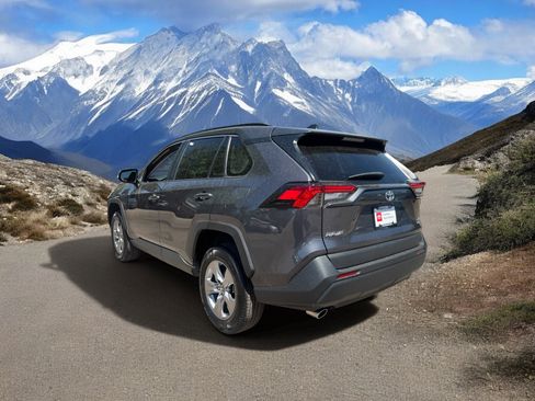 Certified 2023 Toyota RAV4 XLE AWD/4WD image 3