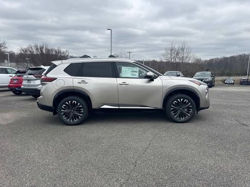 New 2026 Nissan Rogue Platinum w/ Platinum Premium Package image 3