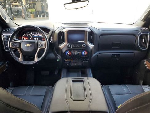 Used 2021 Chevrolet Silverado 1500 High Country w/ Technology Package RWD image 12
