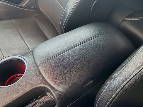 Used 2020 Ford Mustang Premium image 18