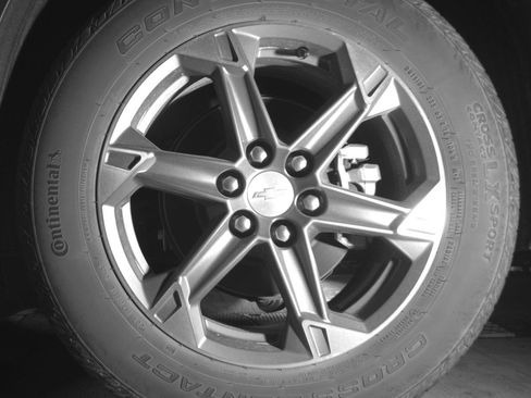 Used 2025 Chevrolet Blazer LT FWD image 14