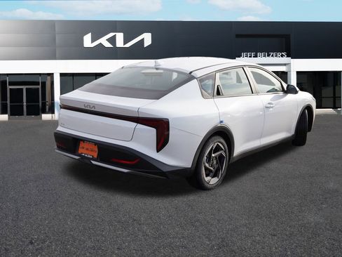 New 2026 Kia K4 EX image 3