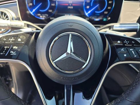 Used 2023 Mercedes-Benz EQS 450+ SUV image 25