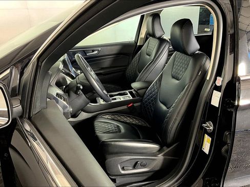 Used 2024 Ford Edge Titanium image 35