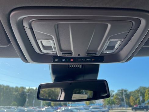 Used 2026 Chevrolet Silverado 2500 Custom w/ Custom Value Package image 30