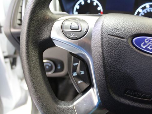 Used 2022 Ford Transit Connect XL image 9